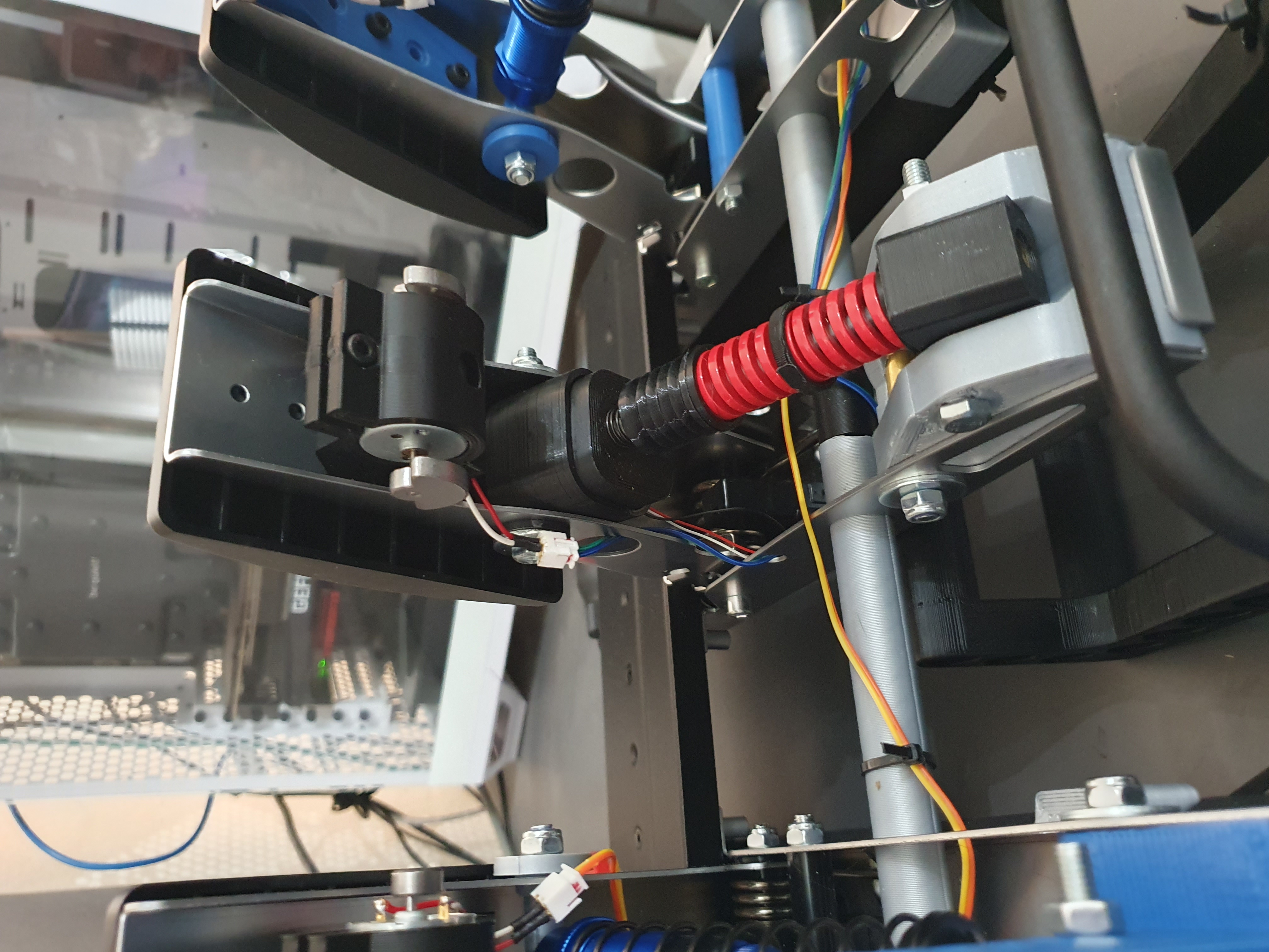 Veer- en load-cellmechanisme van custom simracingpedalen
